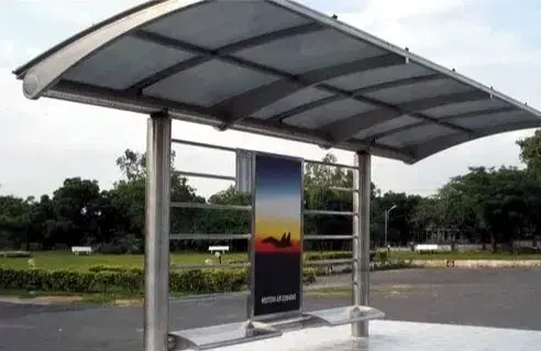 Outdoor bus shelter